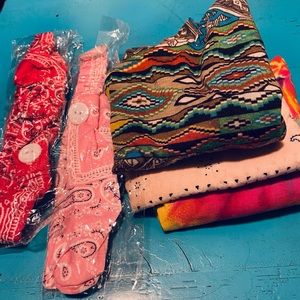 Headbands with buttons for masks